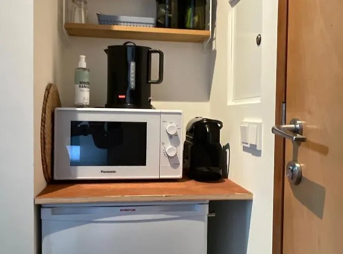 Проживание в семье Bed & *